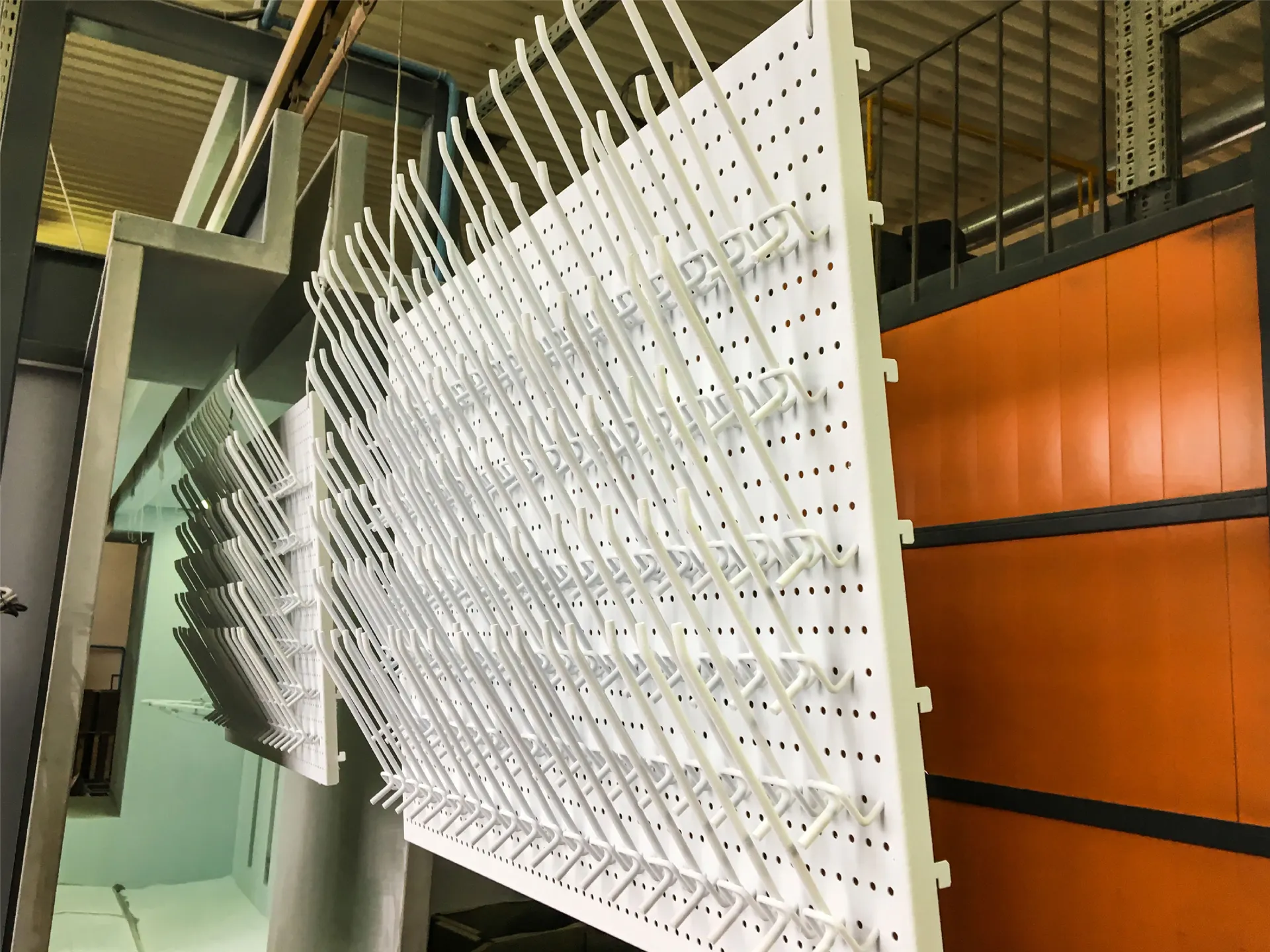 Raf Sistemleri Üretiminde Metal Sac Teknolojileri